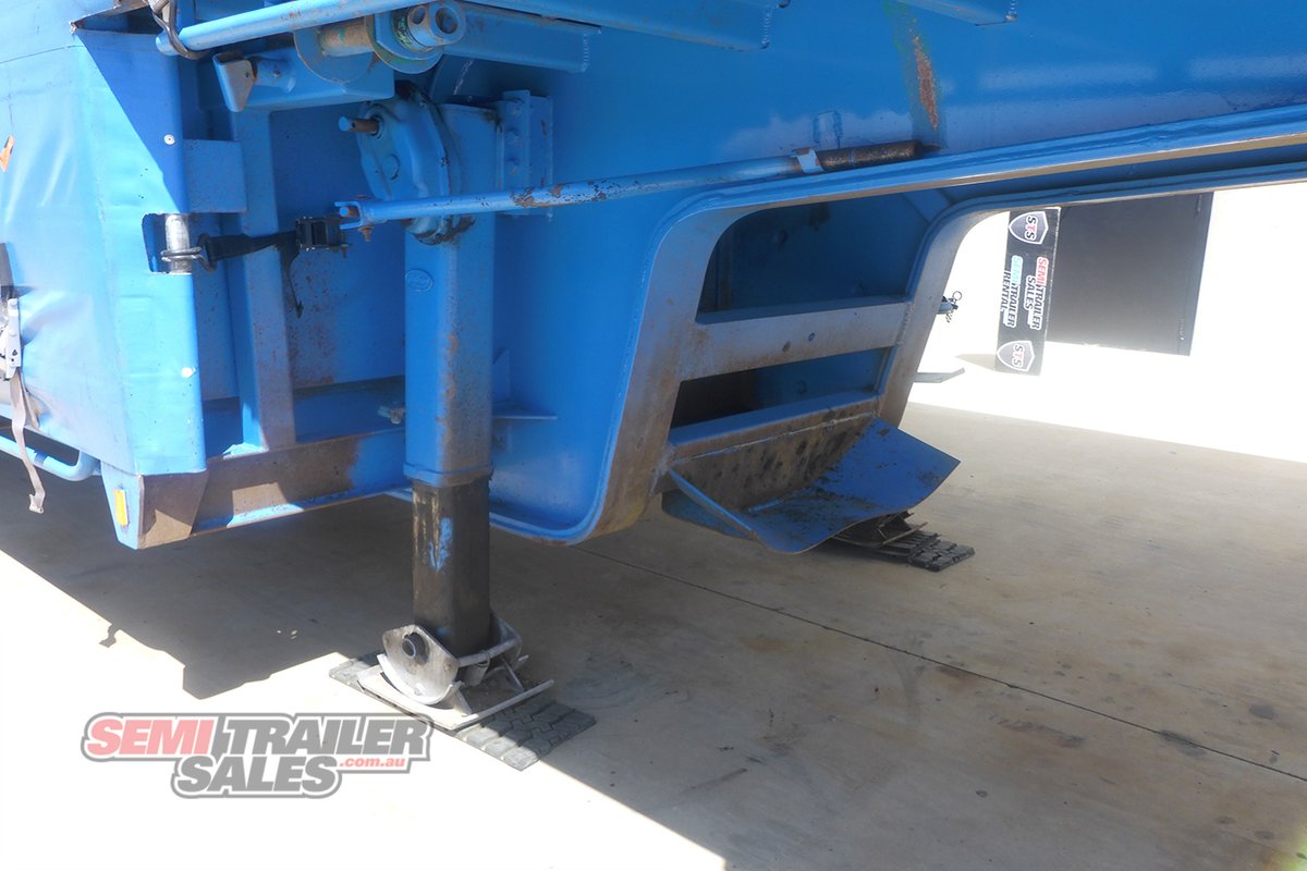 VAWDREY CURTAINSIDER TRAILER