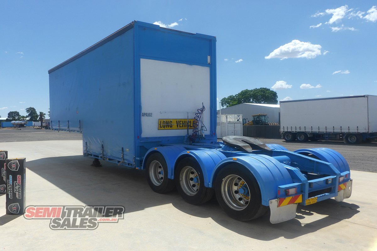 VAWDREY CURTAINSIDER TRAILER