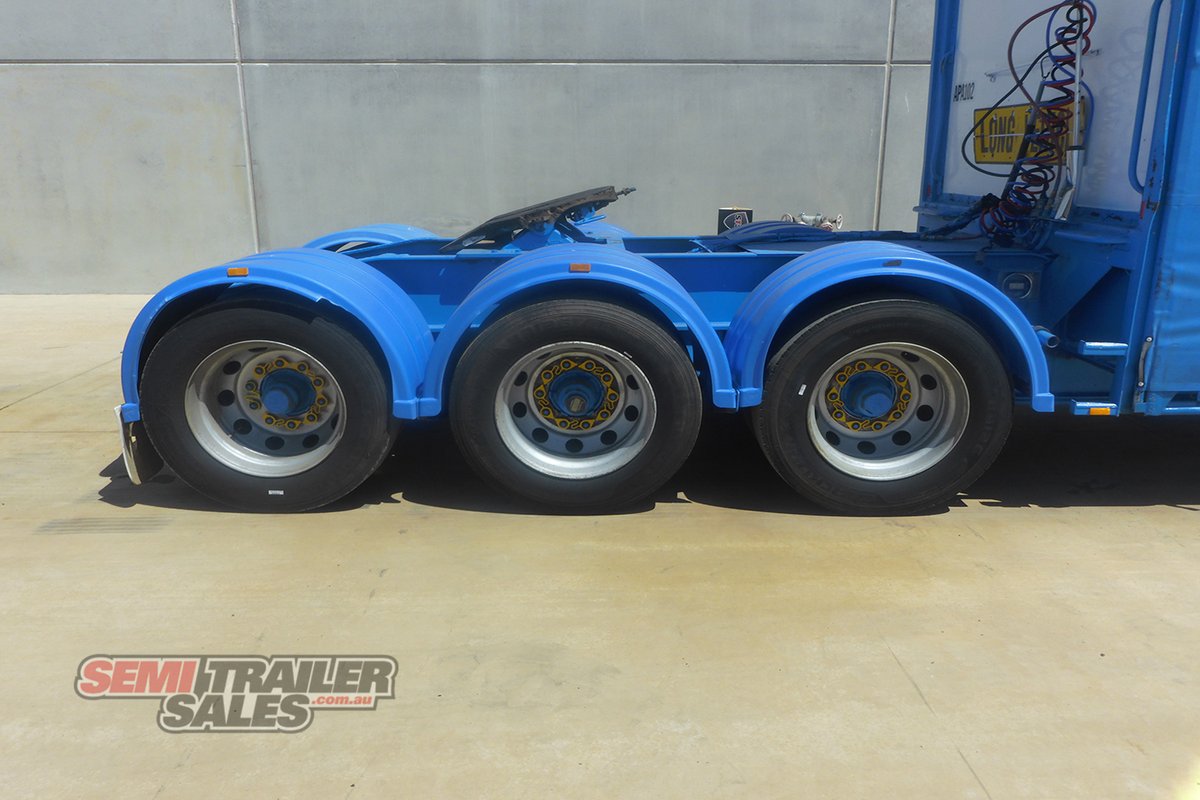 VAWDREY CURTAINSIDER TRAILER