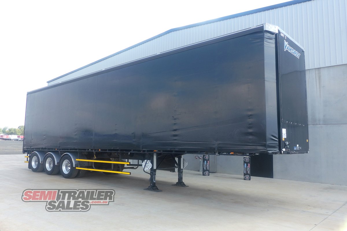 VAWDREY CURTAINSIDER TRAILER