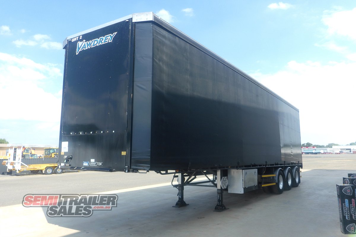 VAWDREY CURTAINSIDER TRAILER