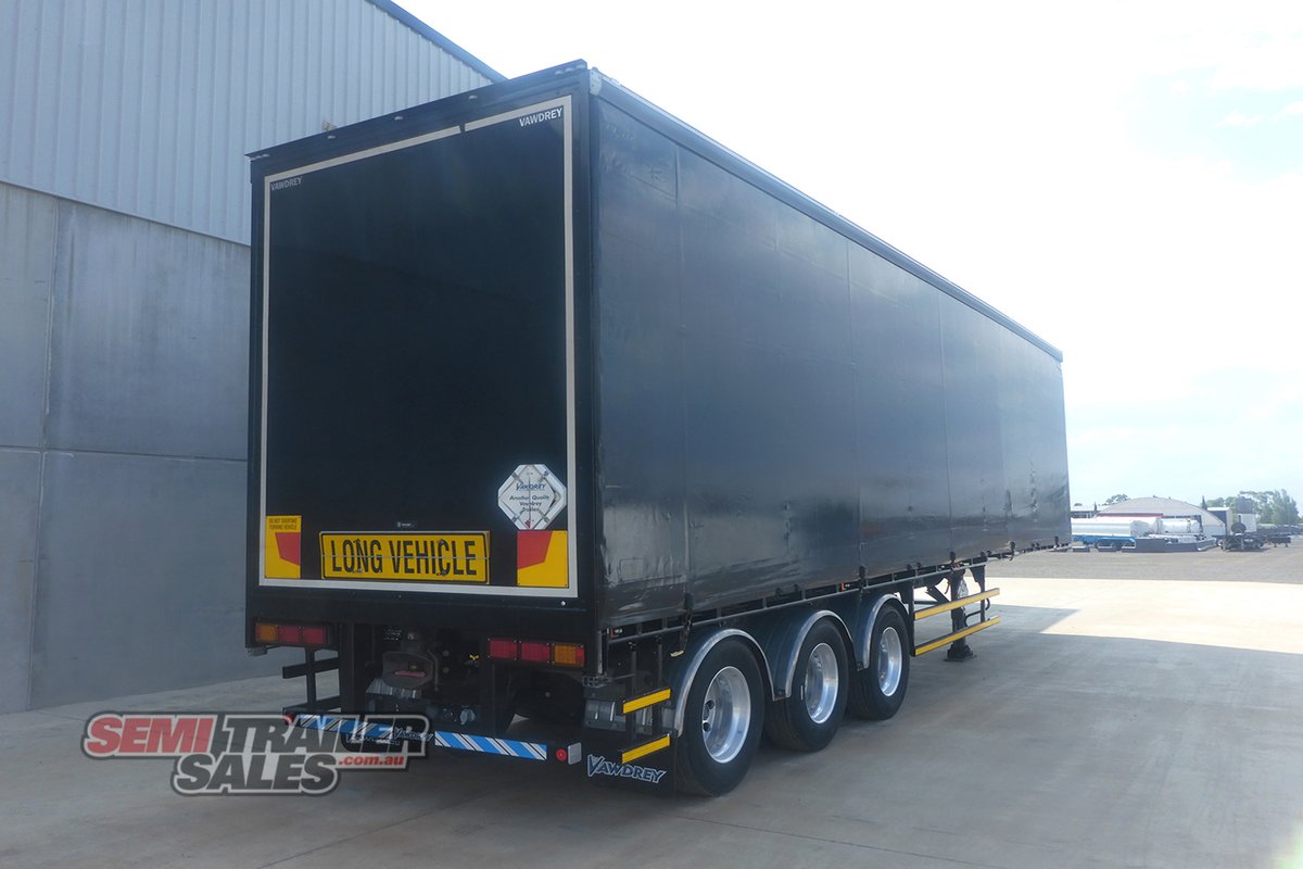 VAWDREY CURTAINSIDER TRAILER