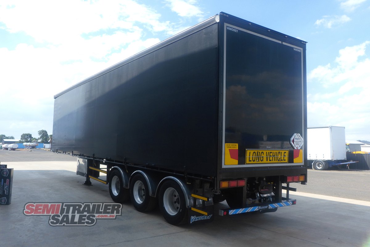 VAWDREY CURTAINSIDER TRAILER