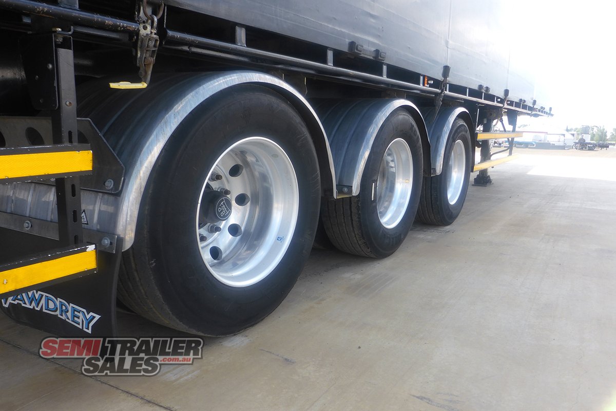 VAWDREY CURTAINSIDER TRAILER