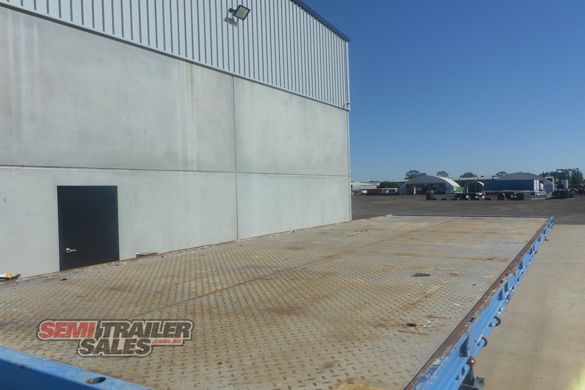 CIMC CURTAINSIDER TRAILER
