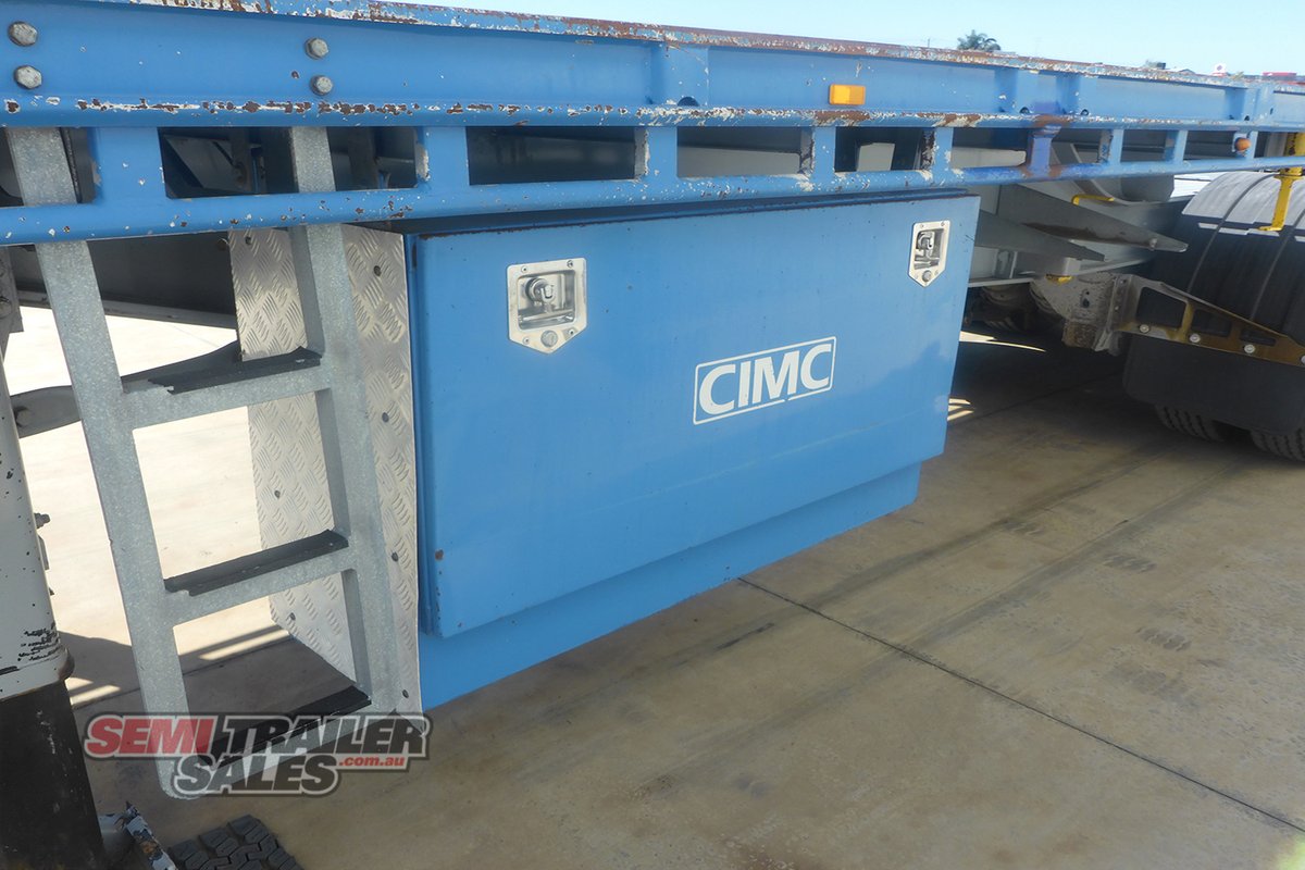CIMC CURTAINSIDER TRAILER