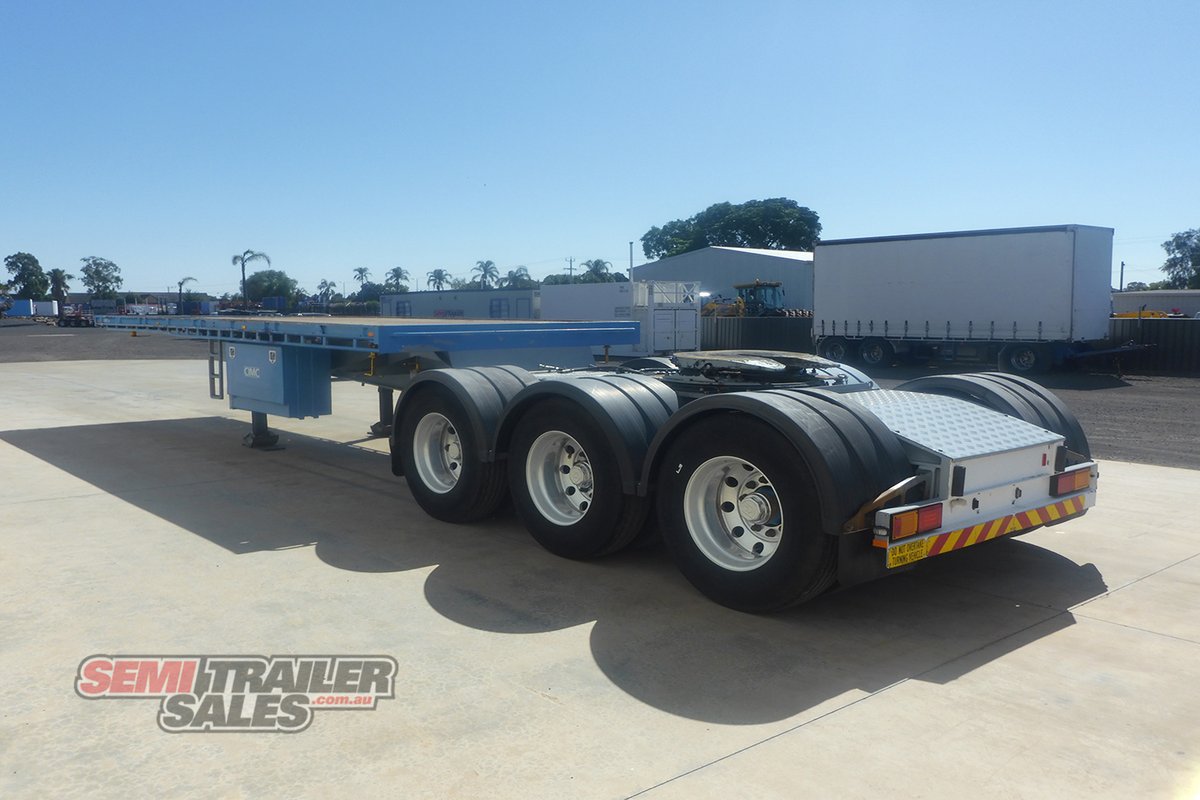 CIMC CURTAINSIDER TRAILER