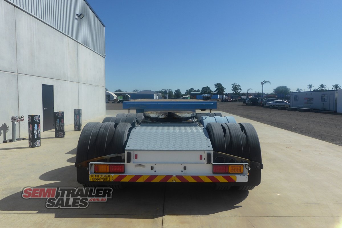 CIMC CURTAINSIDER TRAILER