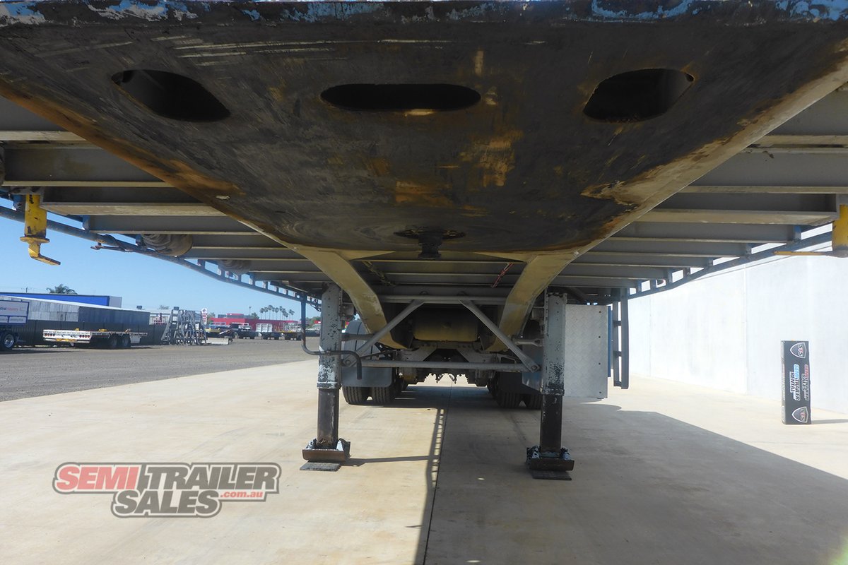 CIMC CURTAINSIDER TRAILER