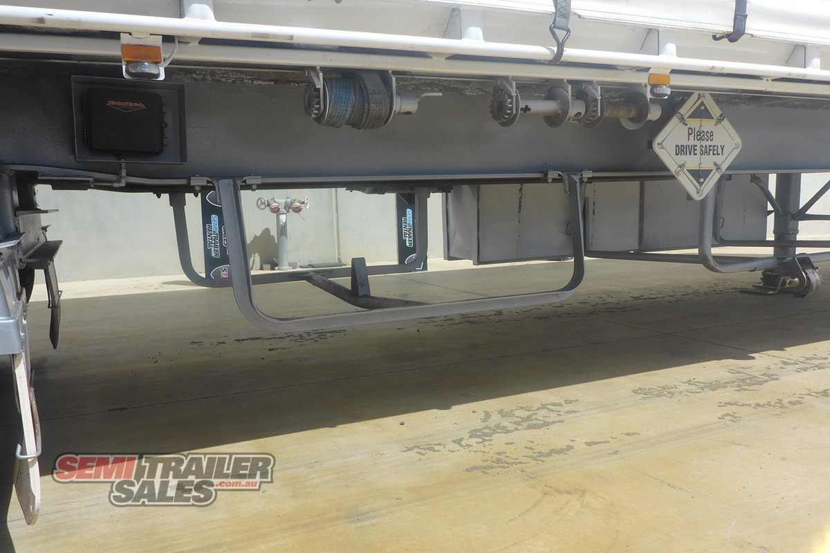 FREIGHTER CURTAINSIDER TRAILER