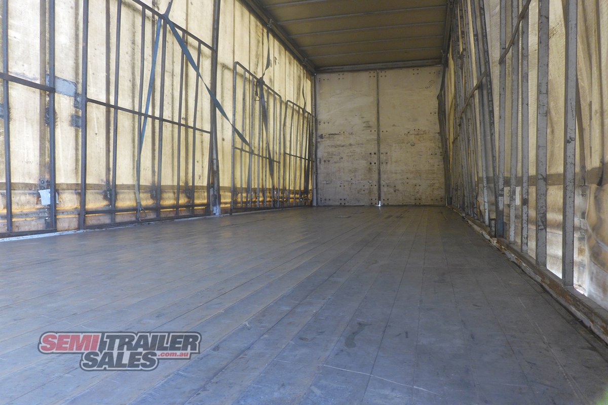 FREIGHTER CURTAINSIDER TRAILER