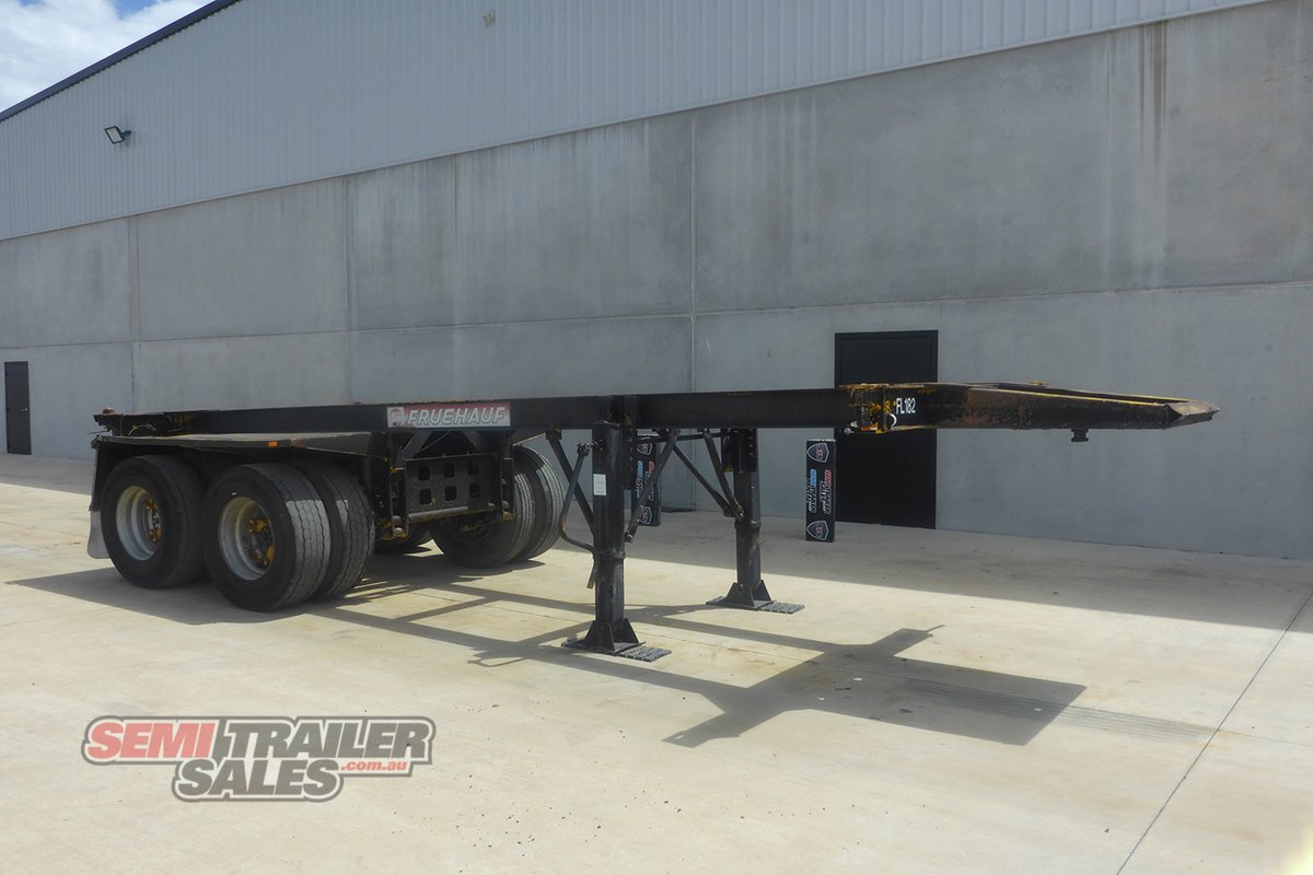 FRUEHAUF SKEL TRAILER
