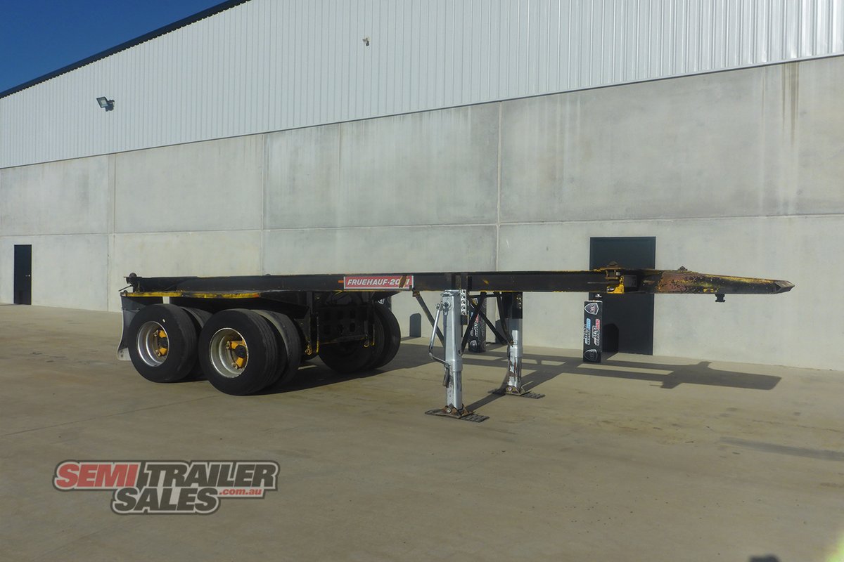 FRUEHAUF SKEL TRAILER