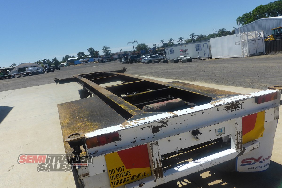 FRUEHAUF FLAT TOP TRAILER
