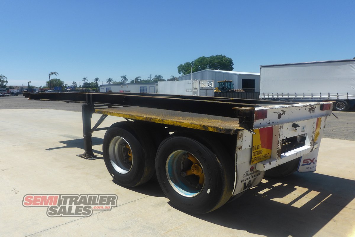 FRUEHAUF FLAT TOP TRAILER