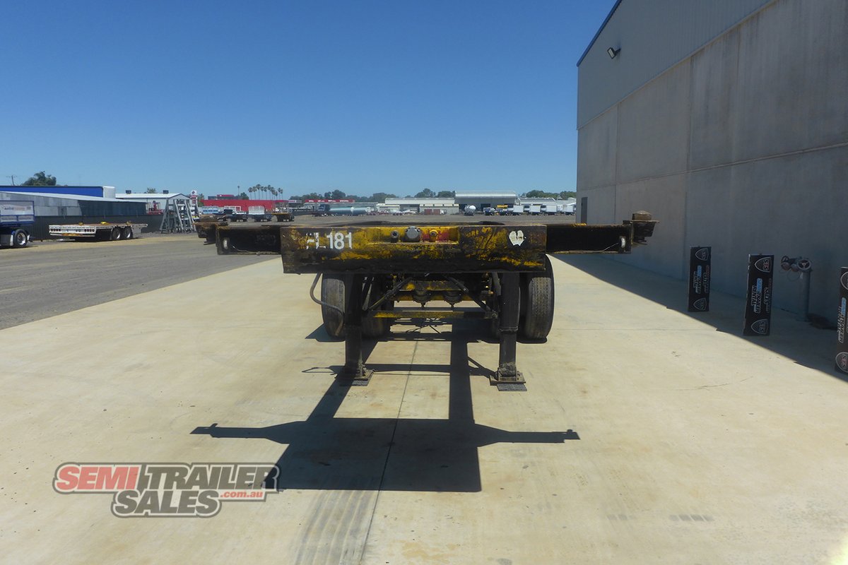 FRUEHAUF FLAT TOP TRAILER