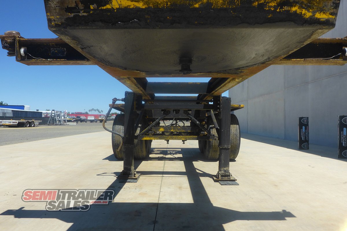 FRUEHAUF FLAT TOP TRAILER
