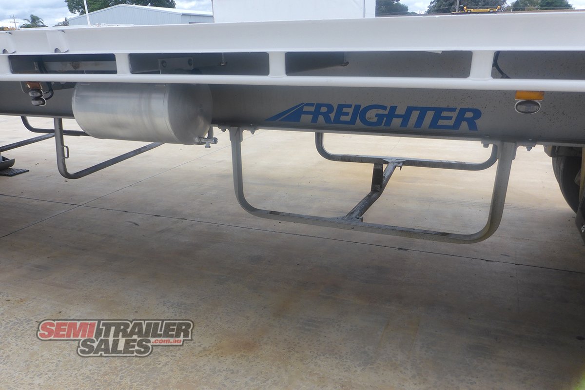 06/2001 MAXITRANS 22 PALLET FLAT TOP TRAILER