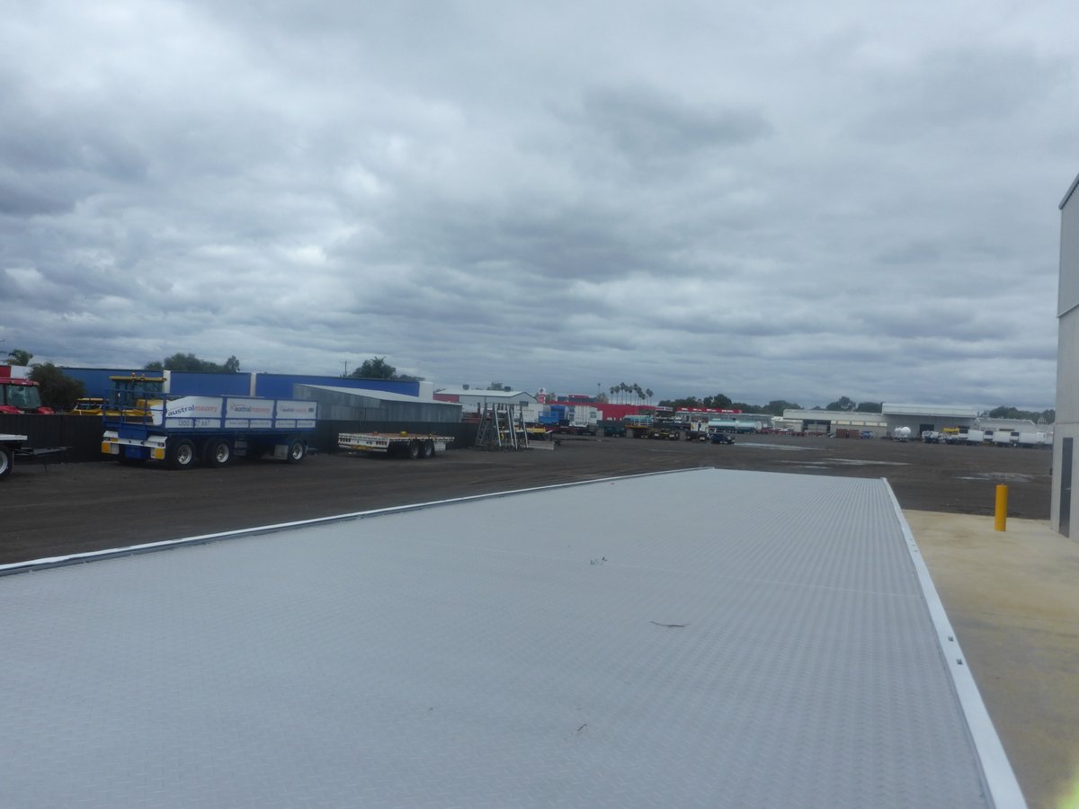 06/2001 MAXITRANS 22 PALLET FLAT TOP TRAILER