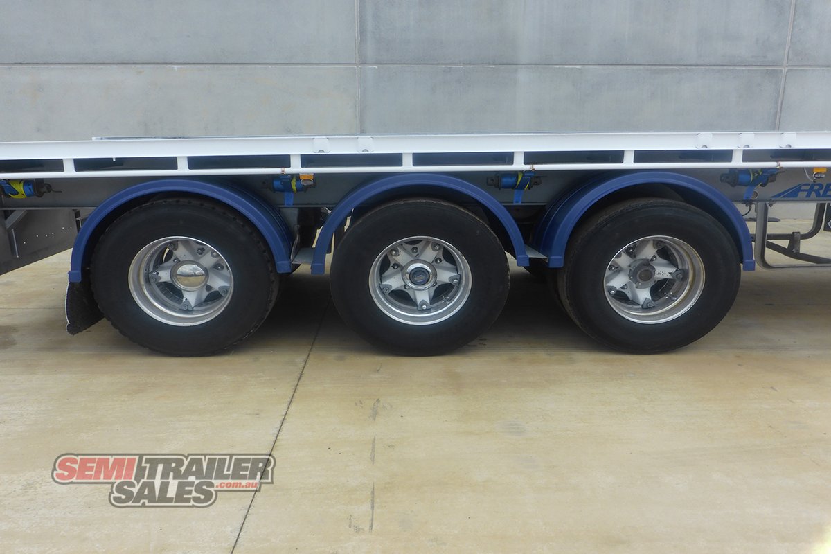 06/2001 MAXITRANS 22 PALLET FLAT TOP TRAILER