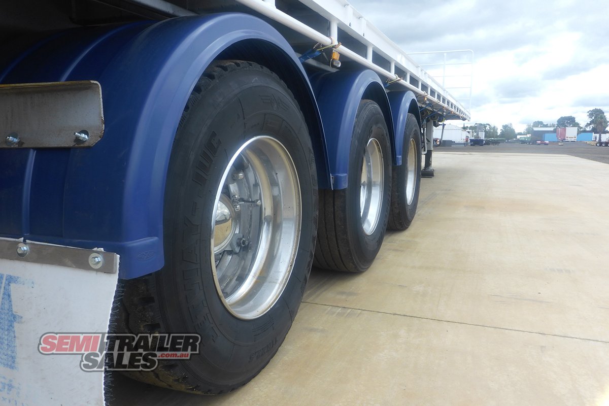 06/2001 MAXITRANS 22 PALLET FLAT TOP TRAILER