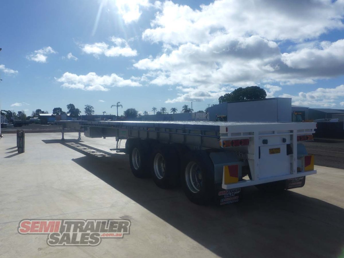 2007 HAULMARK EXTENDABLE FLAT TOP TRAILER