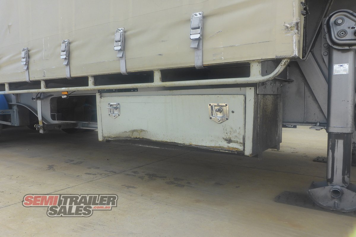 MAXITRANS CURTAINSIDER TRAILER
