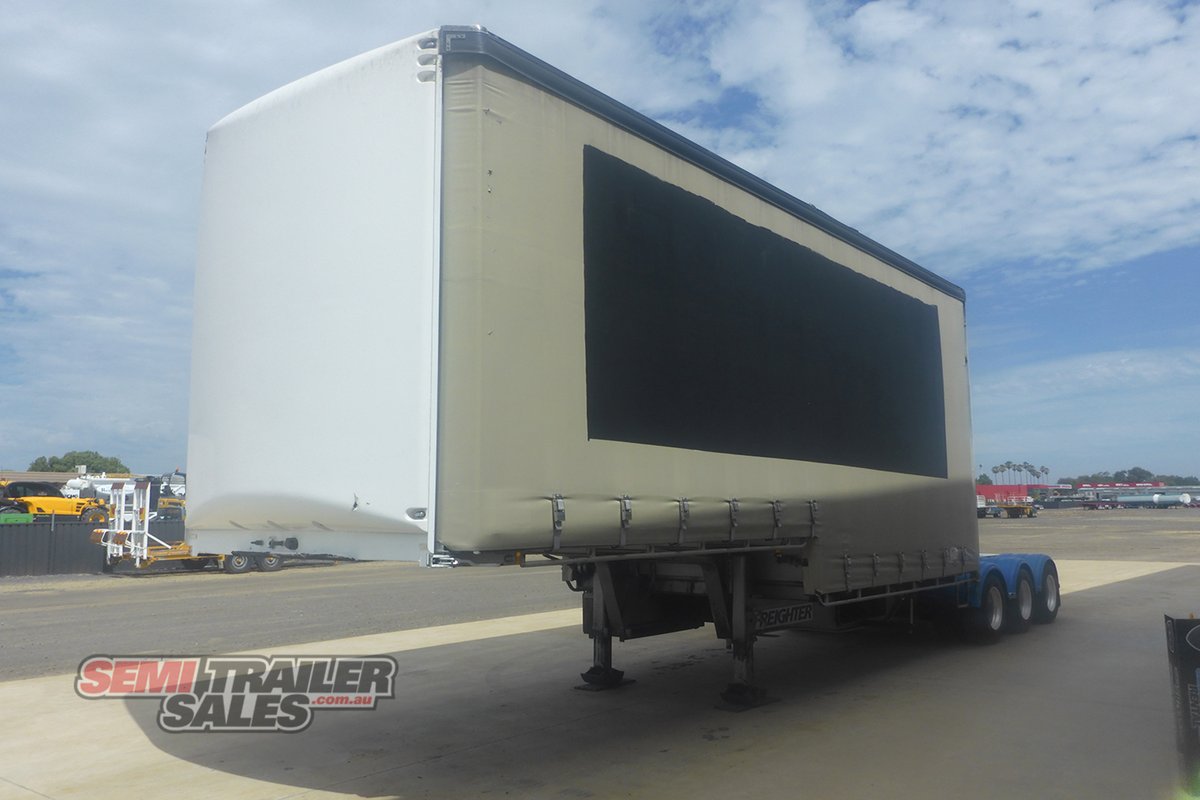 MAXITRANS CURTAINSIDER TRAILER