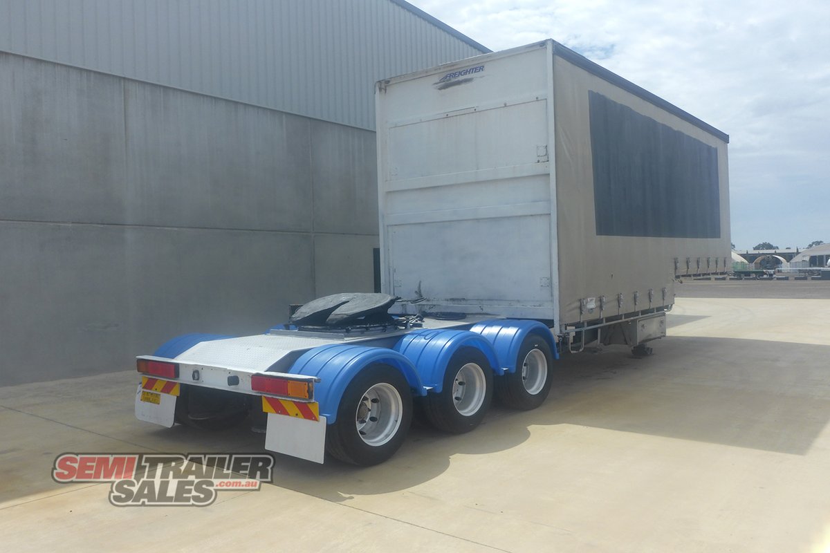 MAXITRANS CURTAINSIDER TRAILER