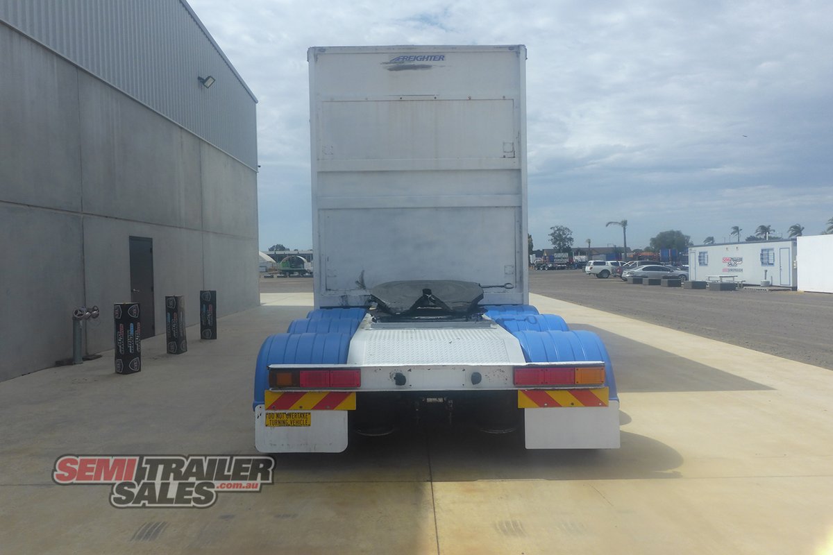 MAXITRANS CURTAINSIDER TRAILER