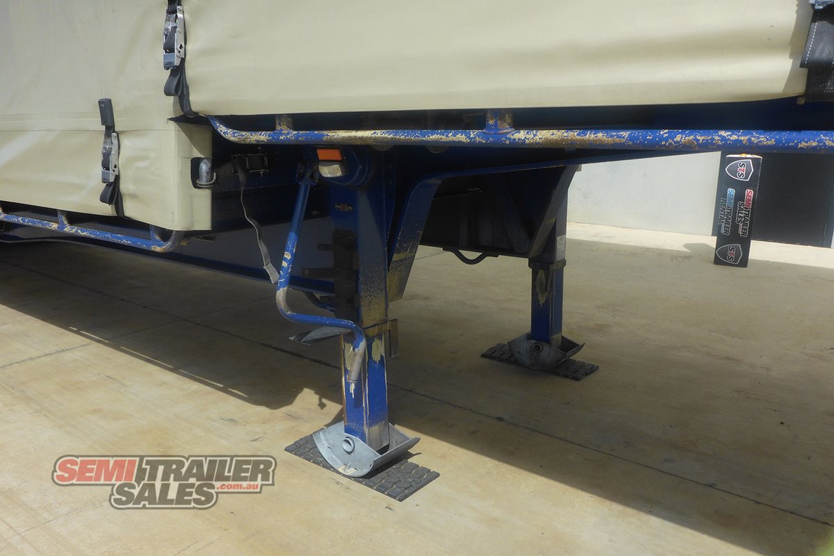 MAXITRANS CURTAINSIDER TRAILER