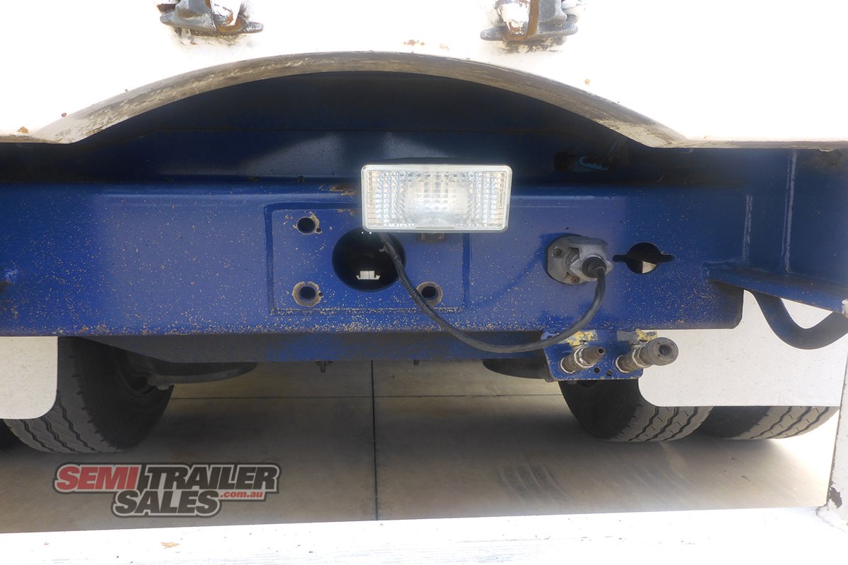 MAXITRANS CURTAINSIDER TRAILER