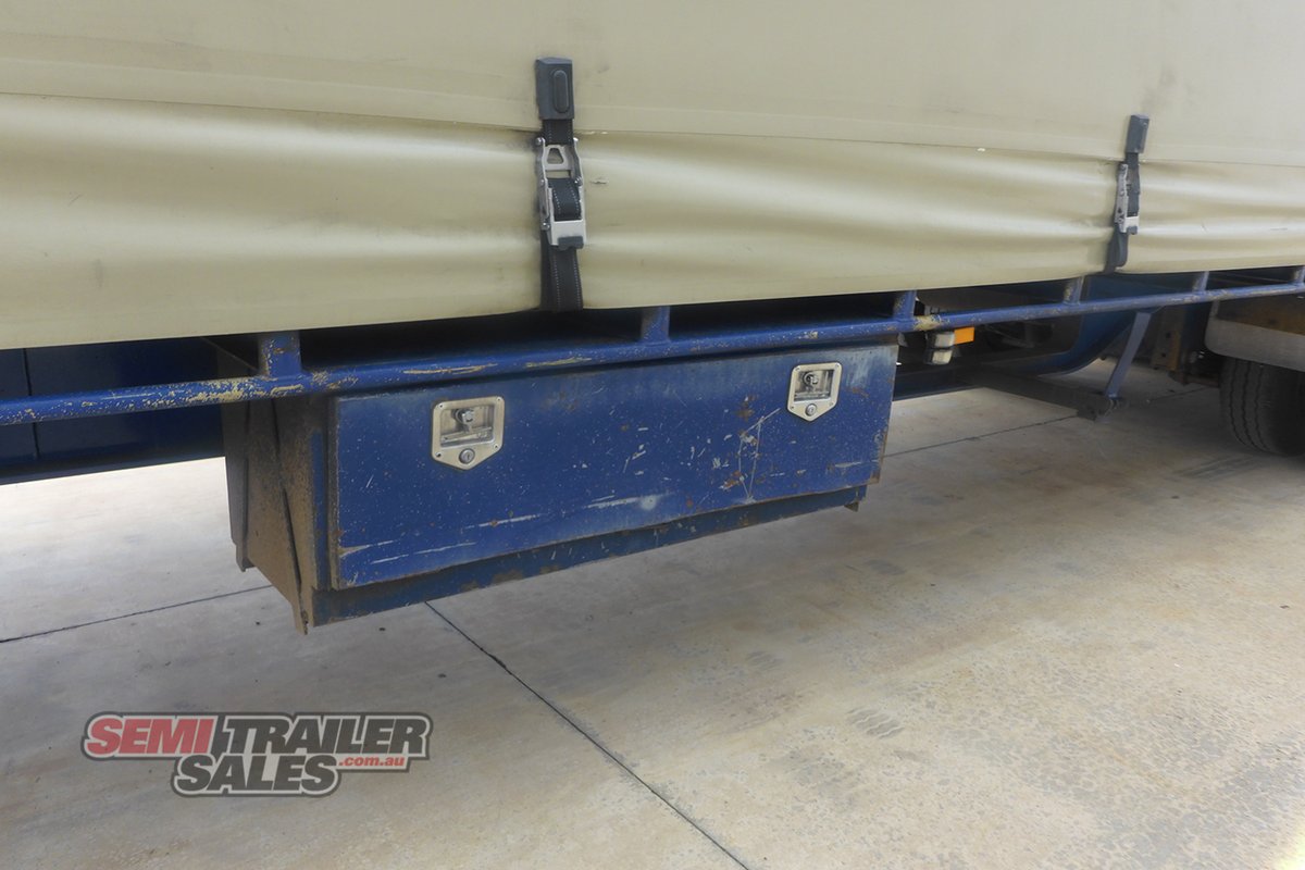 MAXITRANS CURTAINSIDER TRAILER