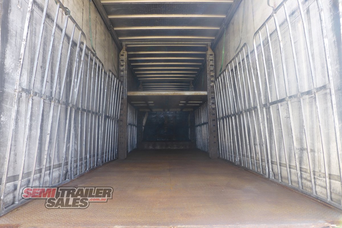 MAXITRANS CURTAINSIDER TRAILER
