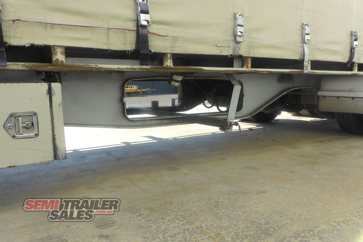 MAXITRANS CURTAINSIDER TRAILER