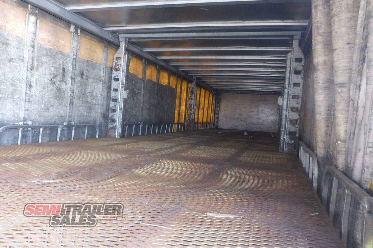MAXITRANS CURTAINSIDER TRAILER