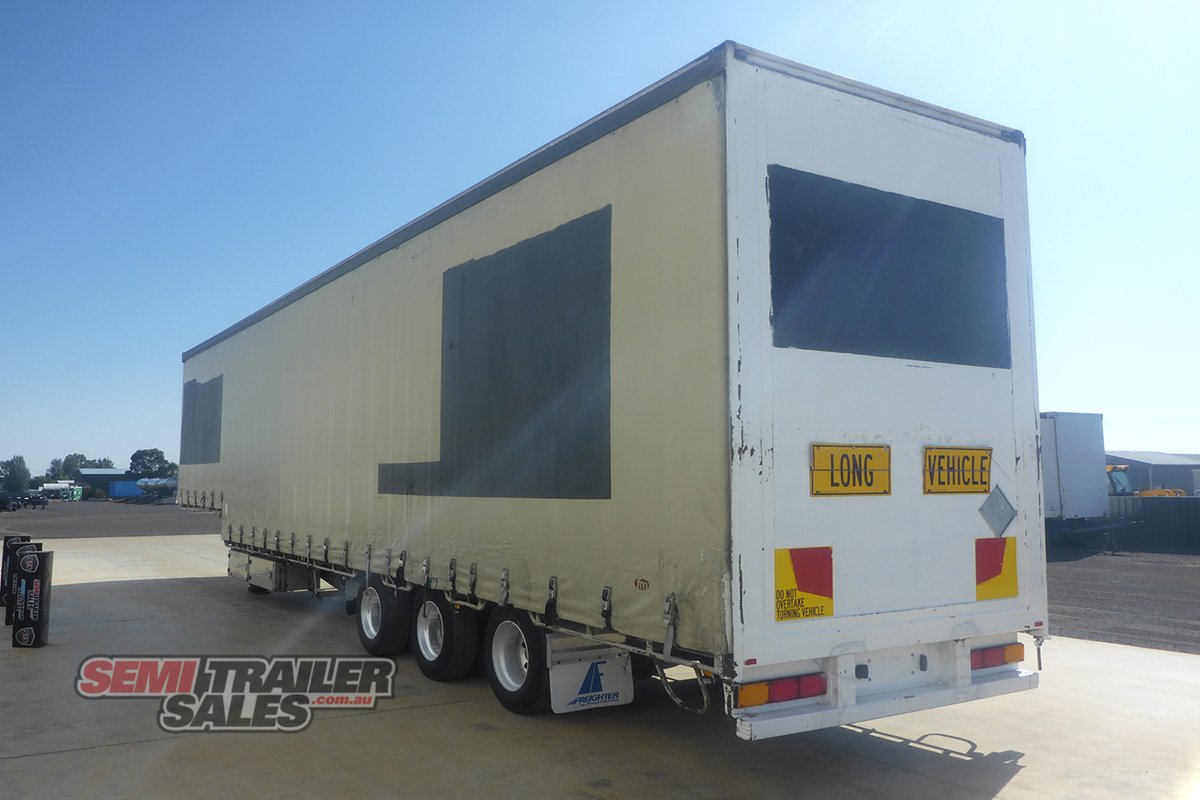 MAXITRANS CURTAINSIDER TRAILER