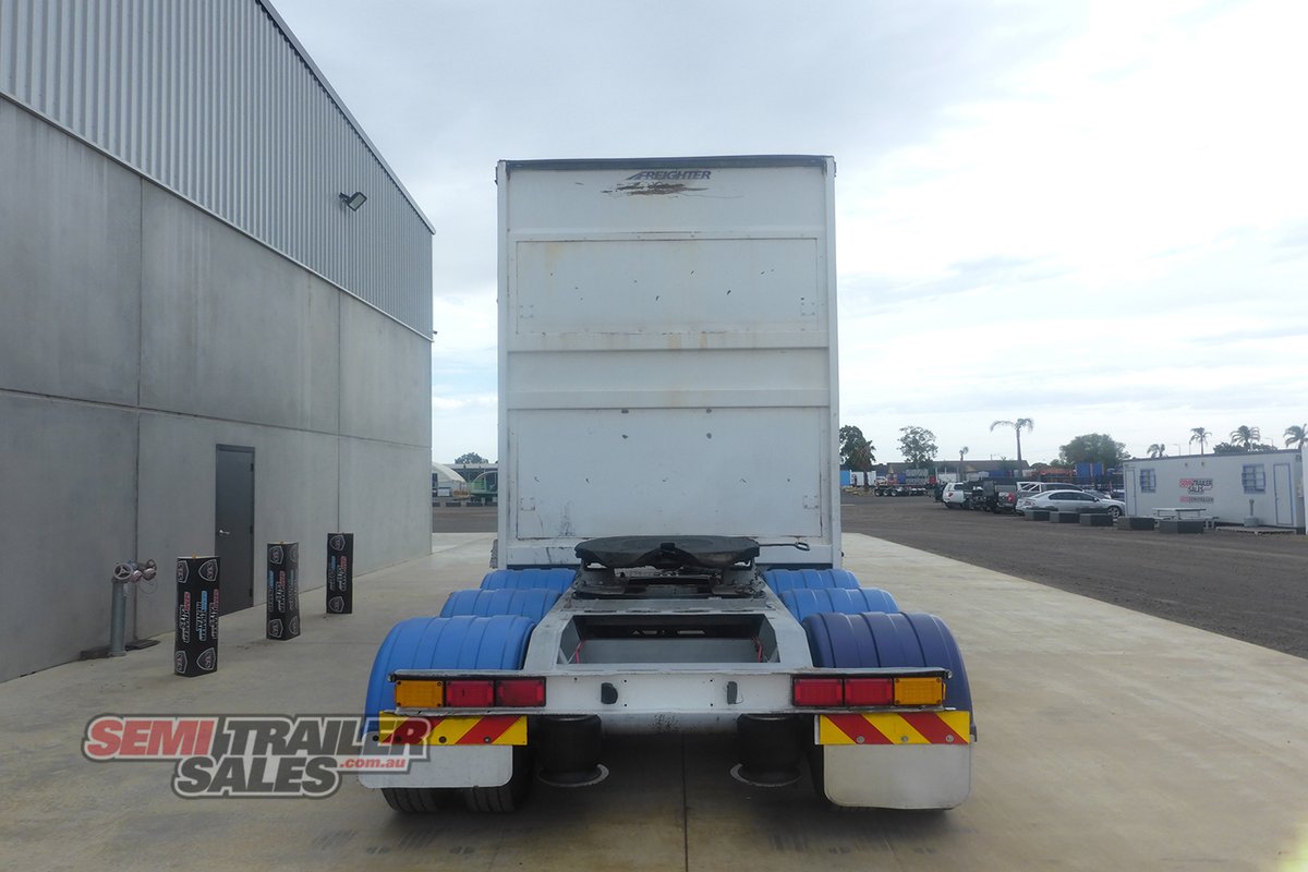 MAXITRANS CURTAINSIDER TRAILER