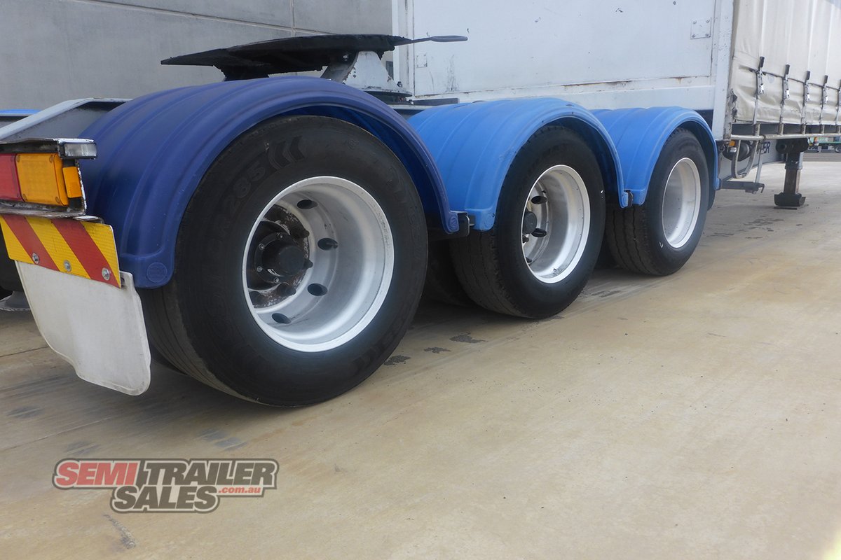 MAXITRANS CURTAINSIDER TRAILER