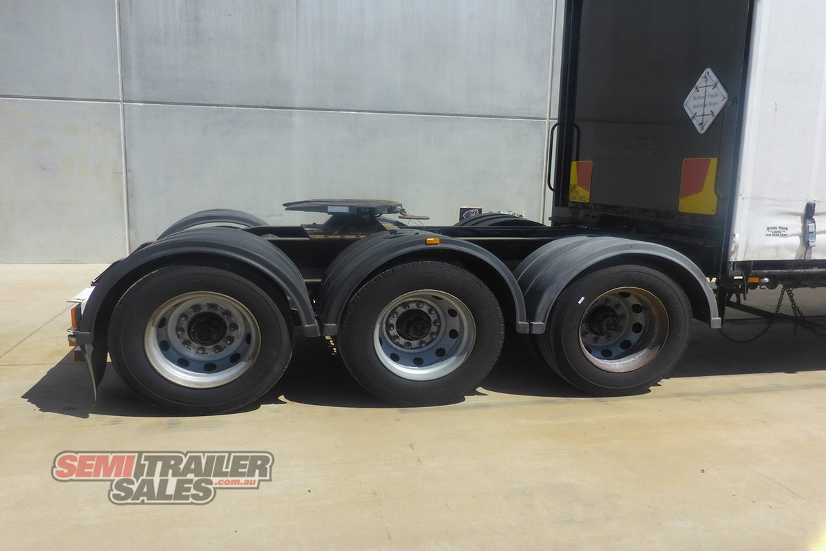 VAWDREY CURTAINSIDER TRAILER