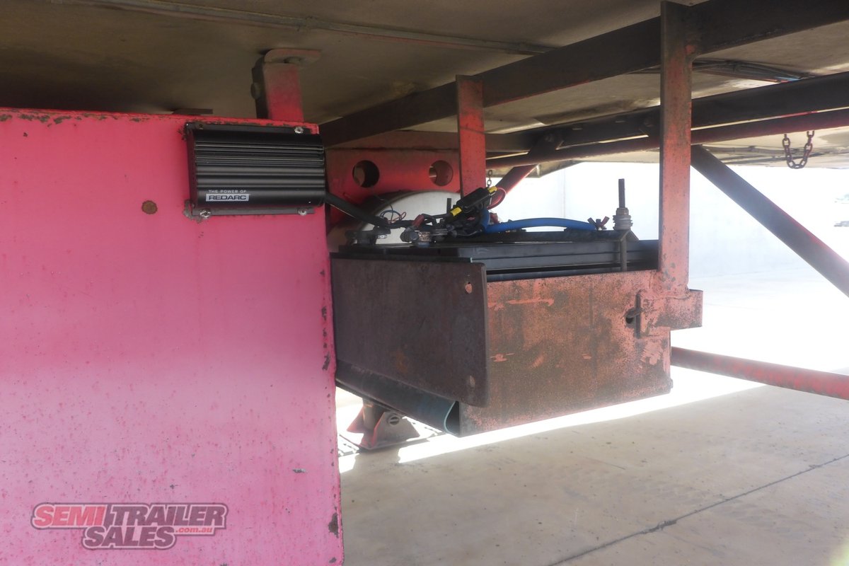 05/ 1998 FTE 22 PALLET REFRIGERATED PANTECH WITH TAILGATE LOADER