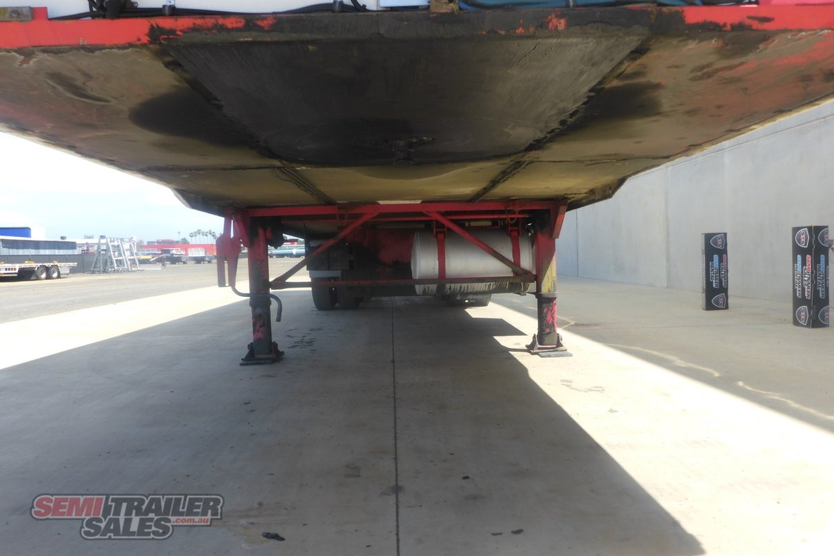 05/ 1998 FTE 22 PALLET REFRIGERATED PANTECH WITH TAILGATE LOADER