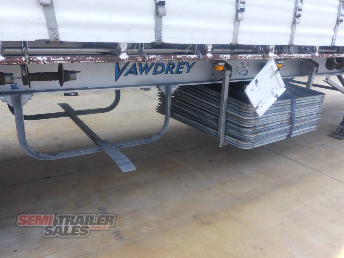 2012 VAWDREY 22 PALLET CURTAINSIDER TRAILER