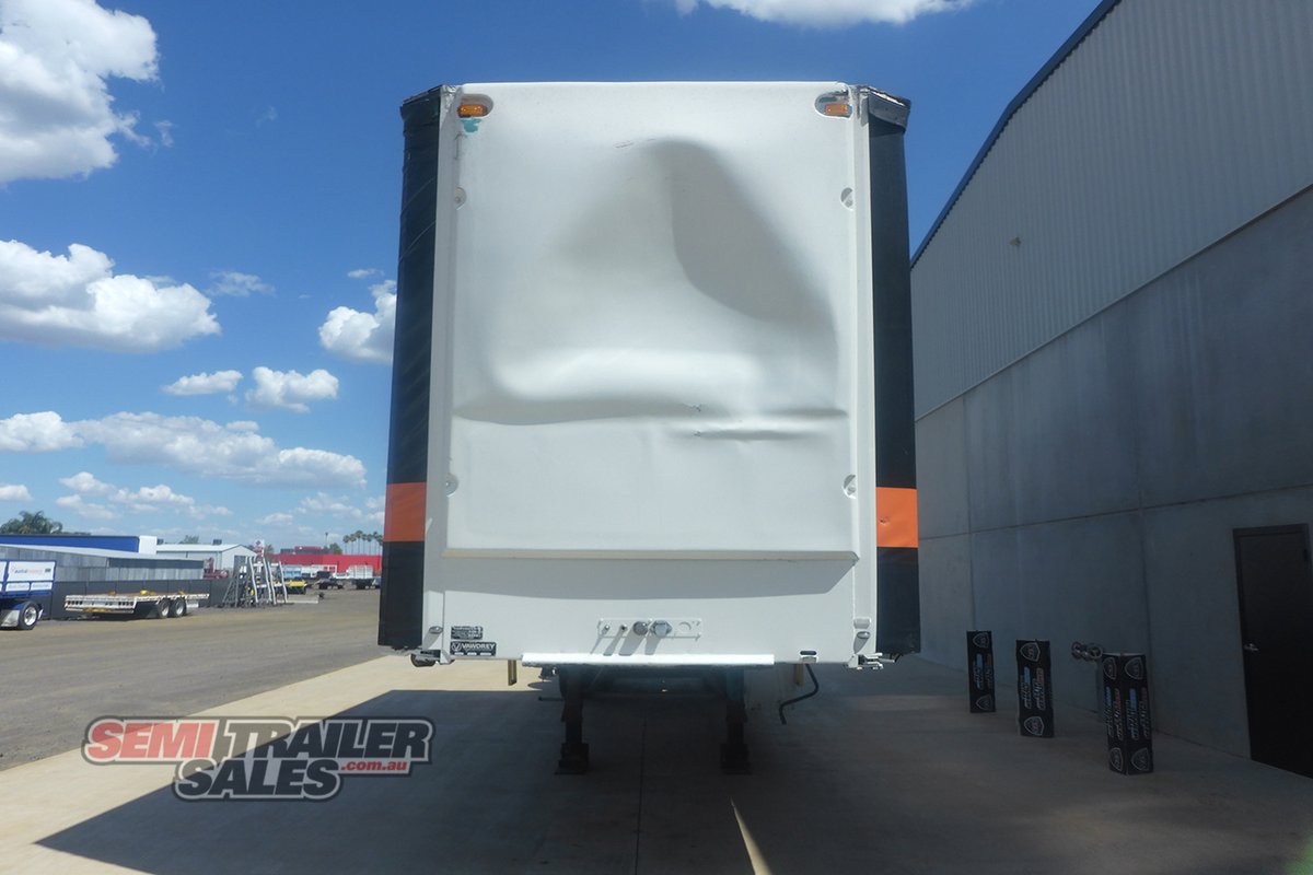 VAWDREY CURTAINSIDER TRAILER