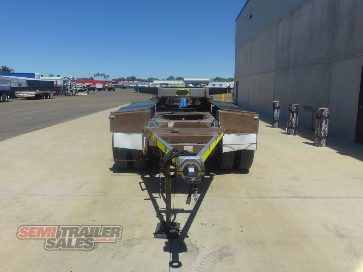 MAXITRANS SKEL TRAILER