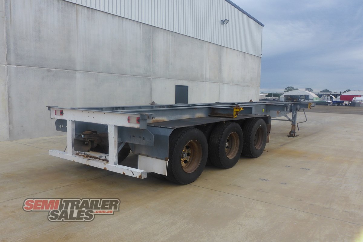 2012 MAXITRANS 40FT SKEL TRAILER