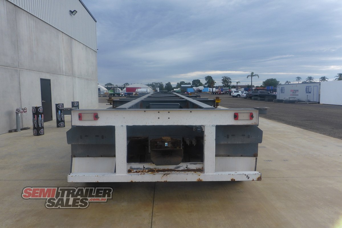 2012 MAXITRANS 40FT SKEL TRAILER