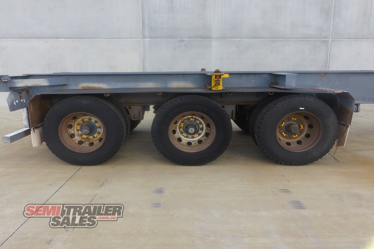 2012 MAXITRANS 40FT SKEL TRAILER