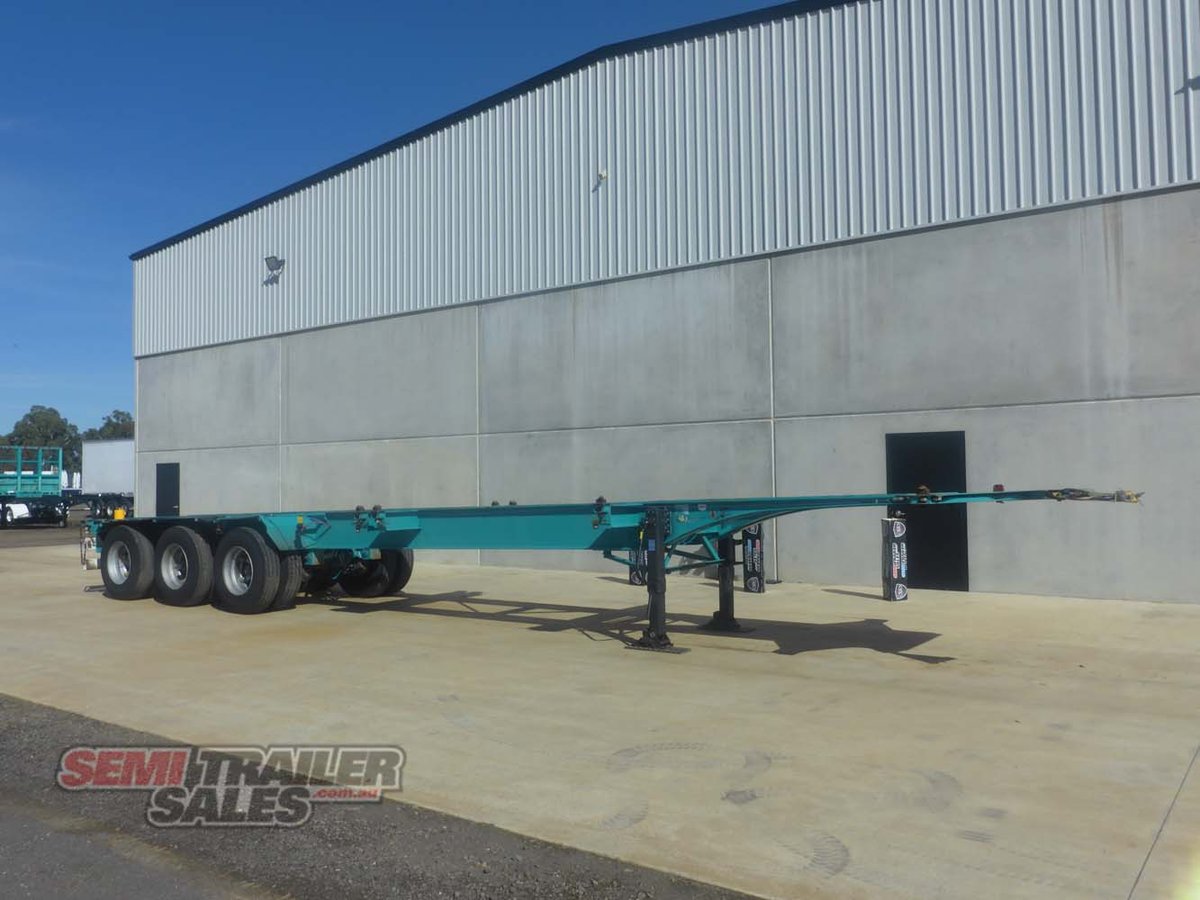 2003 MAXITRANS40FT SKEL TRAILER WITH REAR PUSH OUT BAR