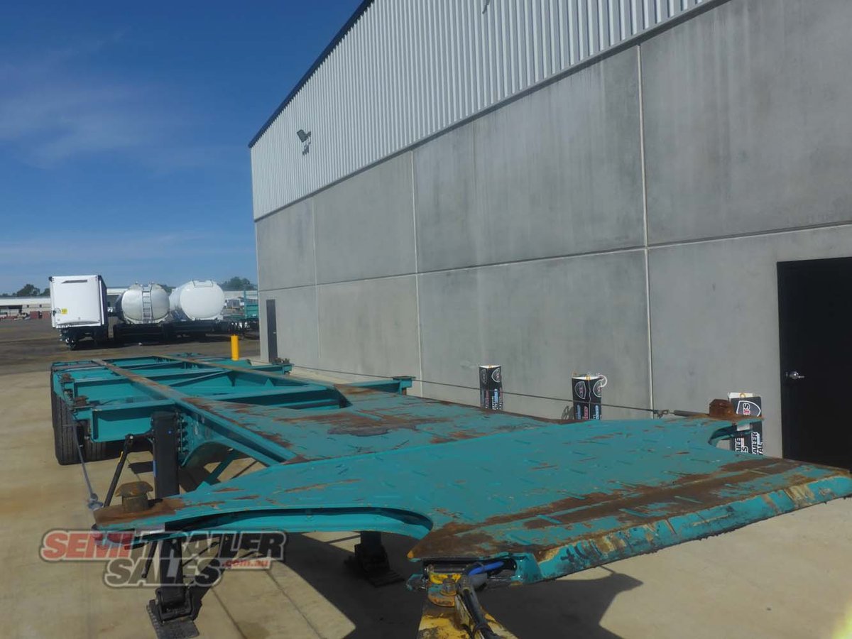2003 MAXITRANS40FT SKEL TRAILER WITH REAR PUSH OUT BAR